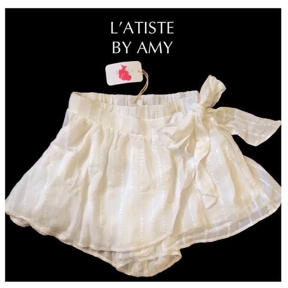 L'atiste By Amy “Skort” Shorts with wrap bow tie - Picture 3 of 4